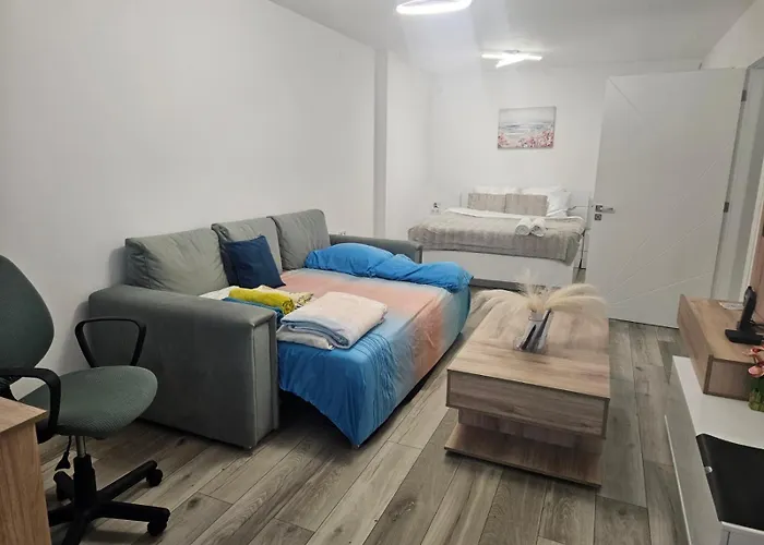 アパート Ann's ヴァルナ