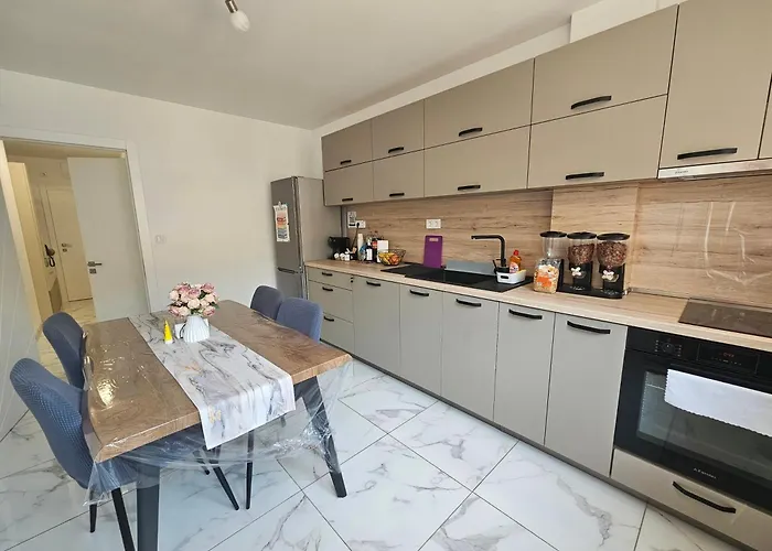 Ann's アパート ヴァルナ